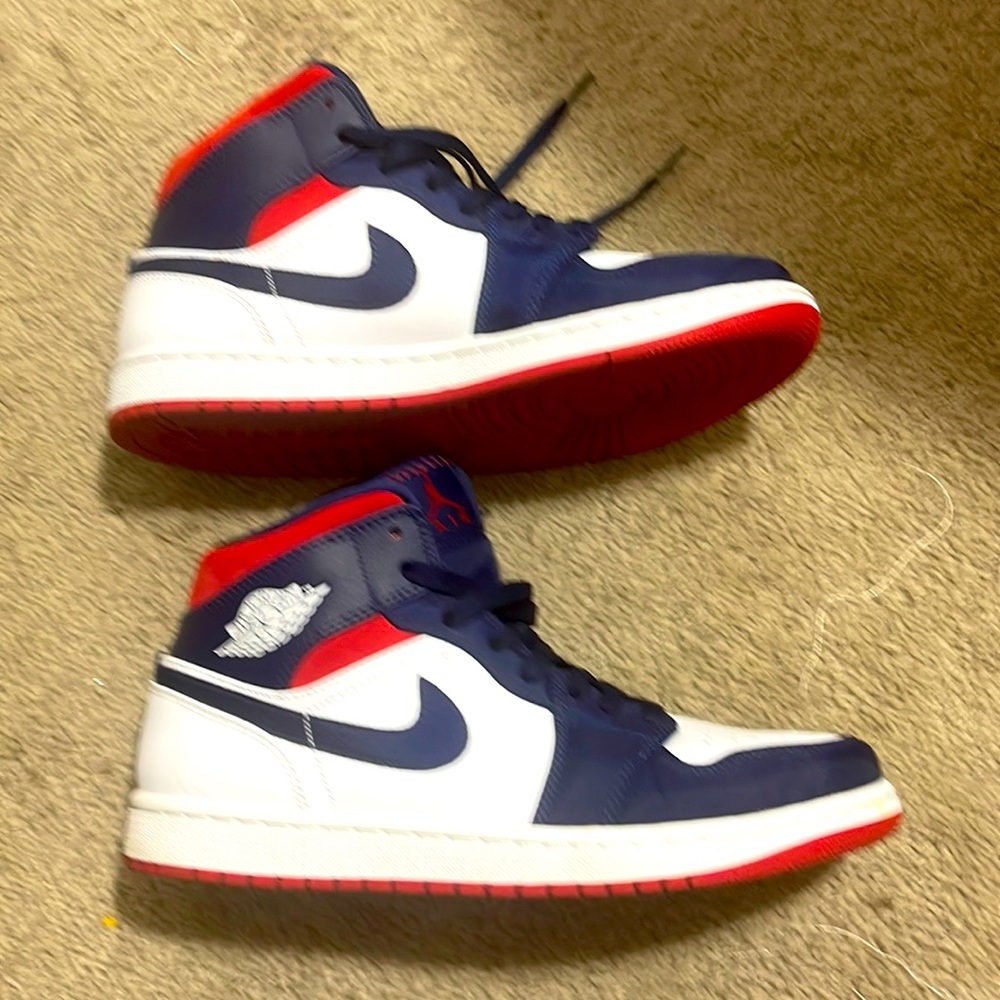 Nice pair of air Jordan 1s